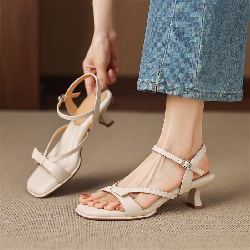 New Summer Sandals Split Leath - огляд і ціна Sewing New