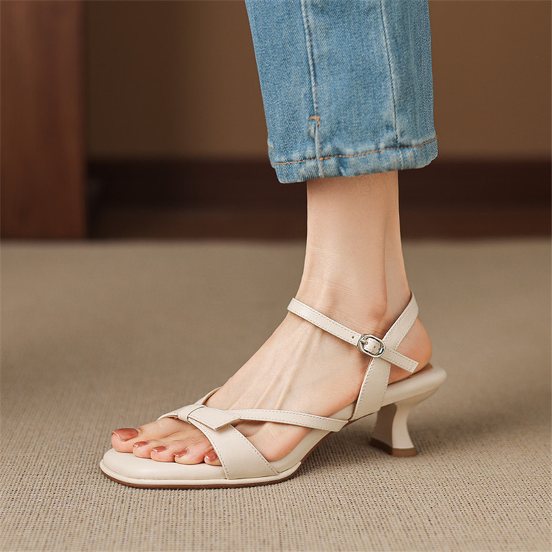 New Summer Sandals Split Leath - огляд і ціна Sewing New