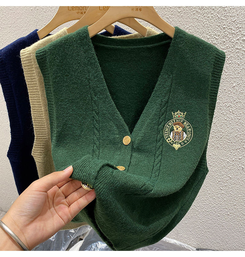 New Embroidered Bear Knitted L - огляд і ціна Sewing Vest