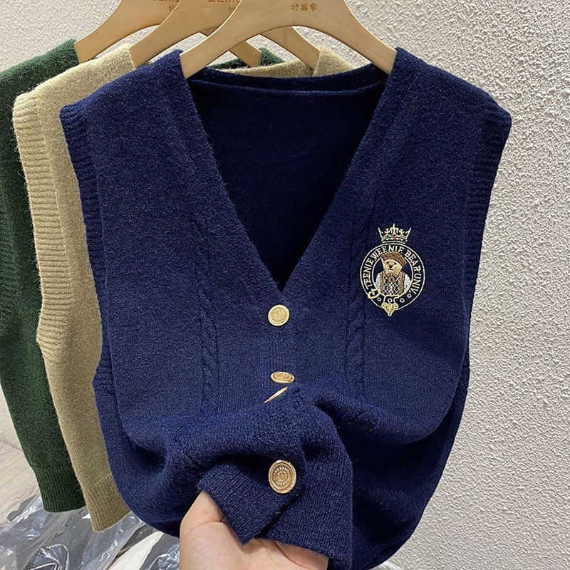 New Embroidered Bear Knitted L - огляд і ціна Sewing Vest